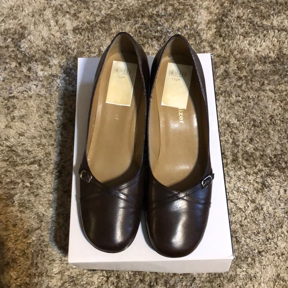Naturalizer wedges for women
